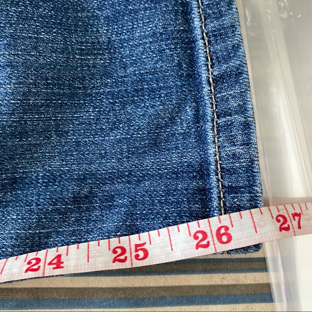 Elle Distressed Medium Wash Crop Jeans - Picture 16 of 16